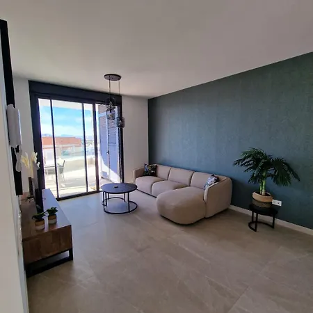 Luxury * Benijofar